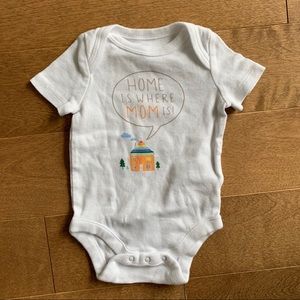 3/$10 GAP Baby girl bodysuit 0-3m
